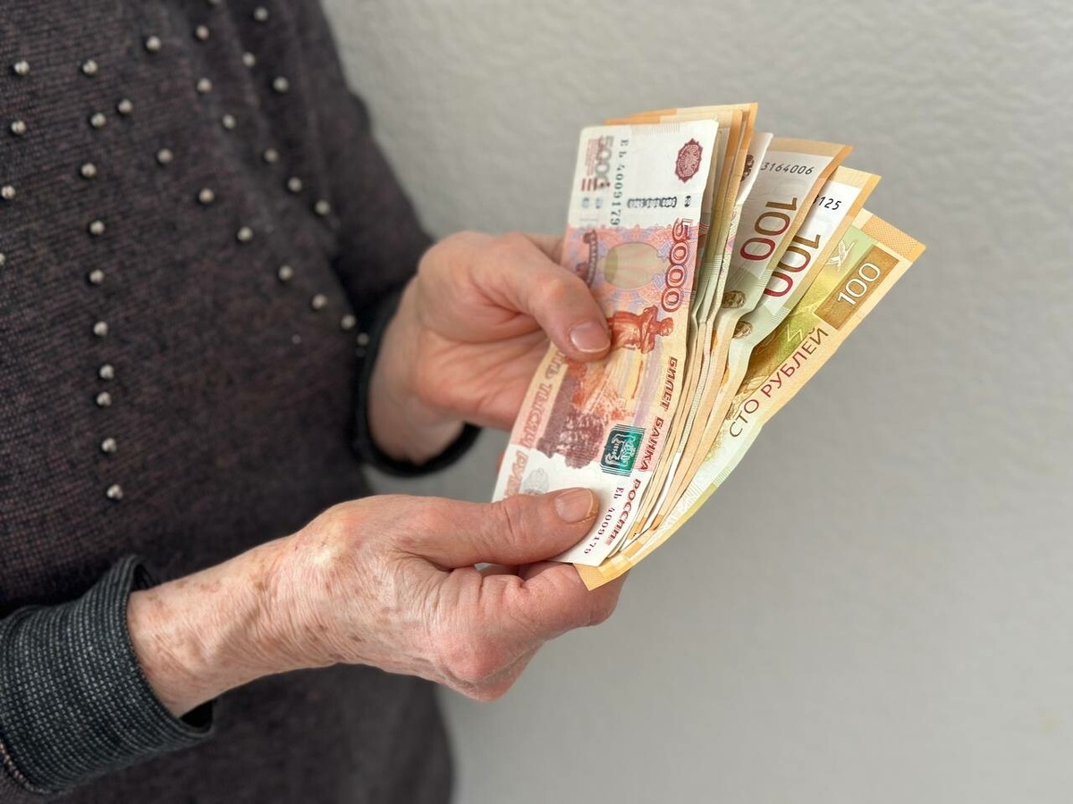 Пенсионные выплаты изменят график: что ждать пожилым россиянам