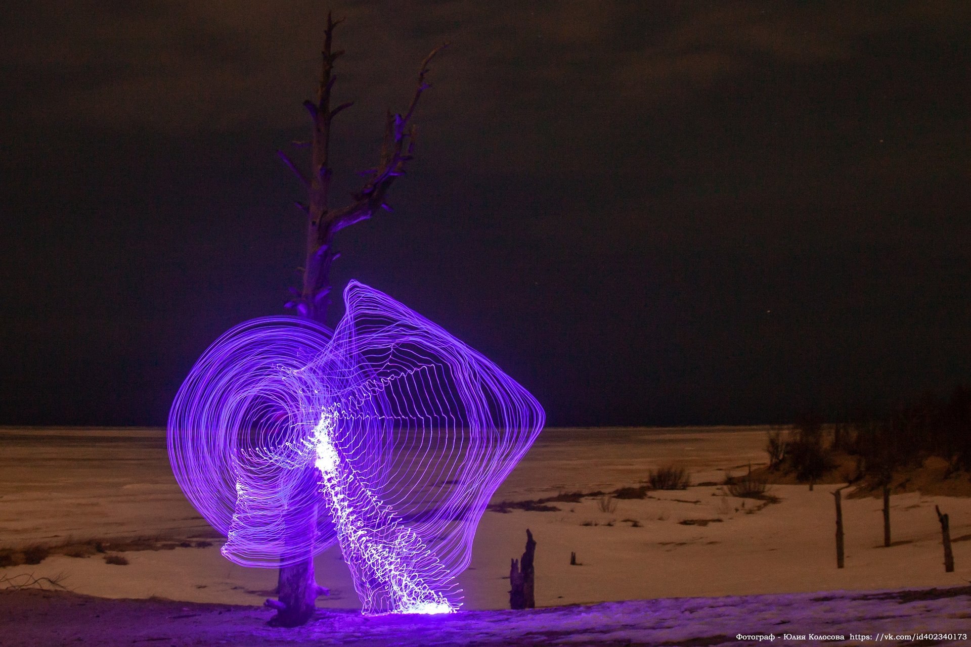 Когда три талантливых человека встречаются ночью на берегу моря, может получиться нечто волшебное Когда три талантливых человека встречаются ночью на берегу моря, может получиться нечто волшебное
