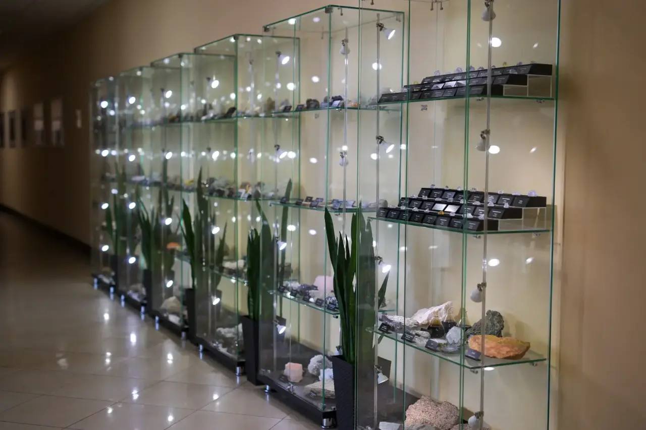 «АГД Даймондс» запустил собственный участок сортировки алмазов «АГД Даймондс» запустил собственный участок сортировки алмазов