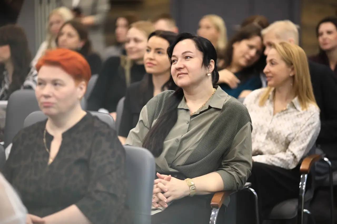 Александр Цыбульский: Архангельская область традиционно остается регионом, где малый и средний бизнес играют ключевую роль в развитии экономики и качества жизни Александр Цыбульский: Архангельская область традиционно остается регионом, где малый и средний бизнес играют ключевую роль в развитии экономики и качества жизни