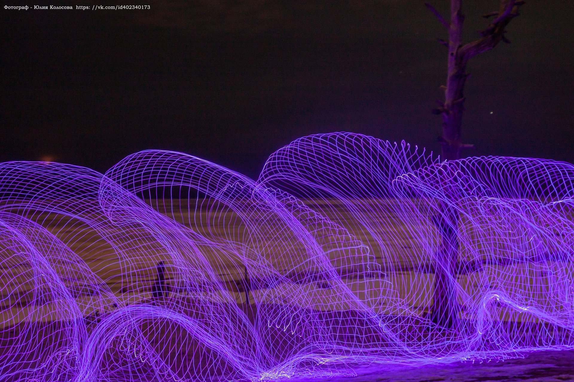 Когда три талантливых человека встречаются ночью на берегу моря, может получиться нечто волшебное Когда три талантливых человека встречаются ночью на берегу моря, может получиться нечто волшебное