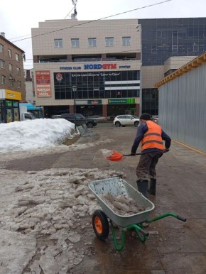 Упор на подметание: архангельские коммунальщики сменили фокус работы