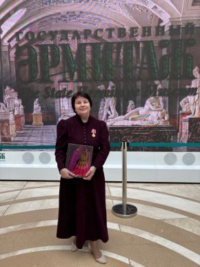 Народного мастера наградили в Эрмитаже!