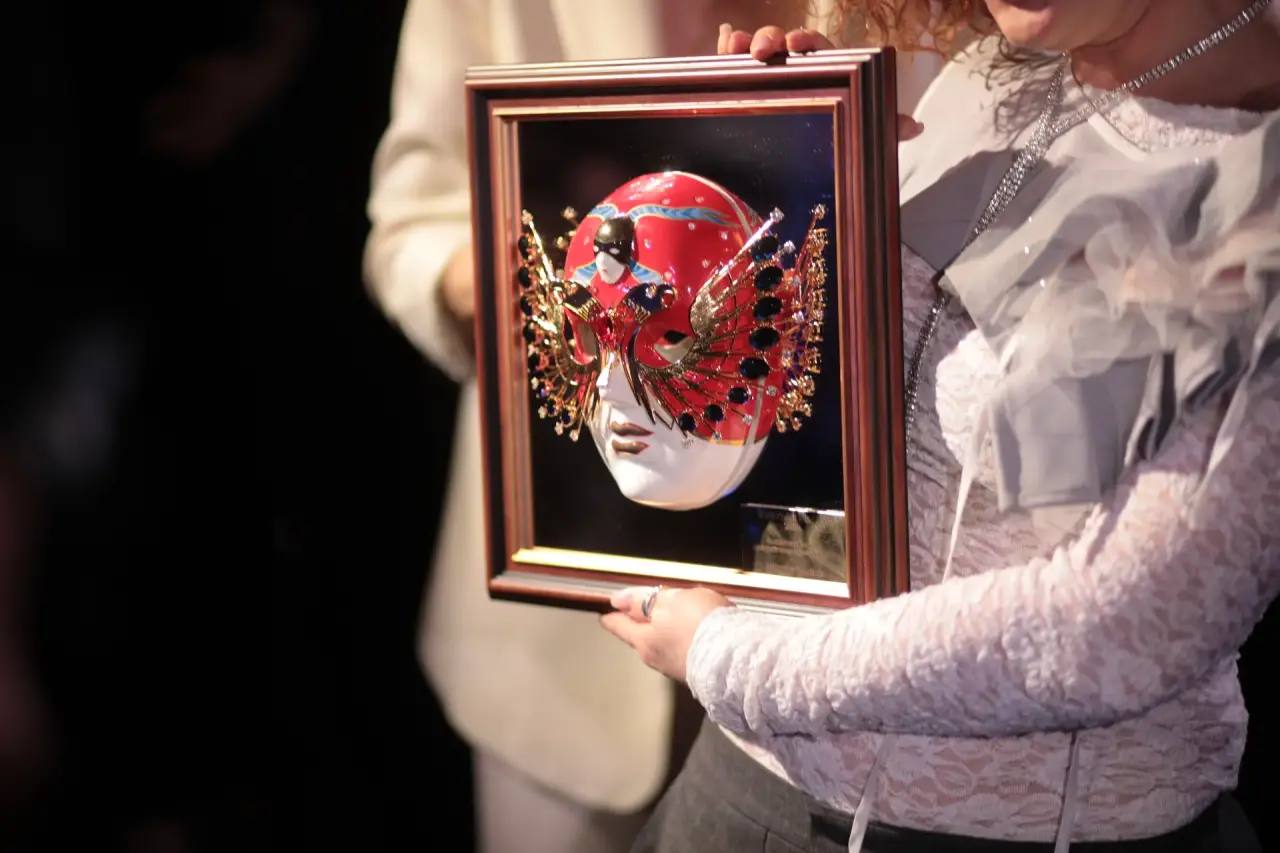 Александр Цыбульский: В стенах Архангельского молодежного театра появилась ещё одна «Золотая Маска» Александр Цыбульский: В стенах Архангельского молодежного театра появилась ещё одна «Золотая Маска»