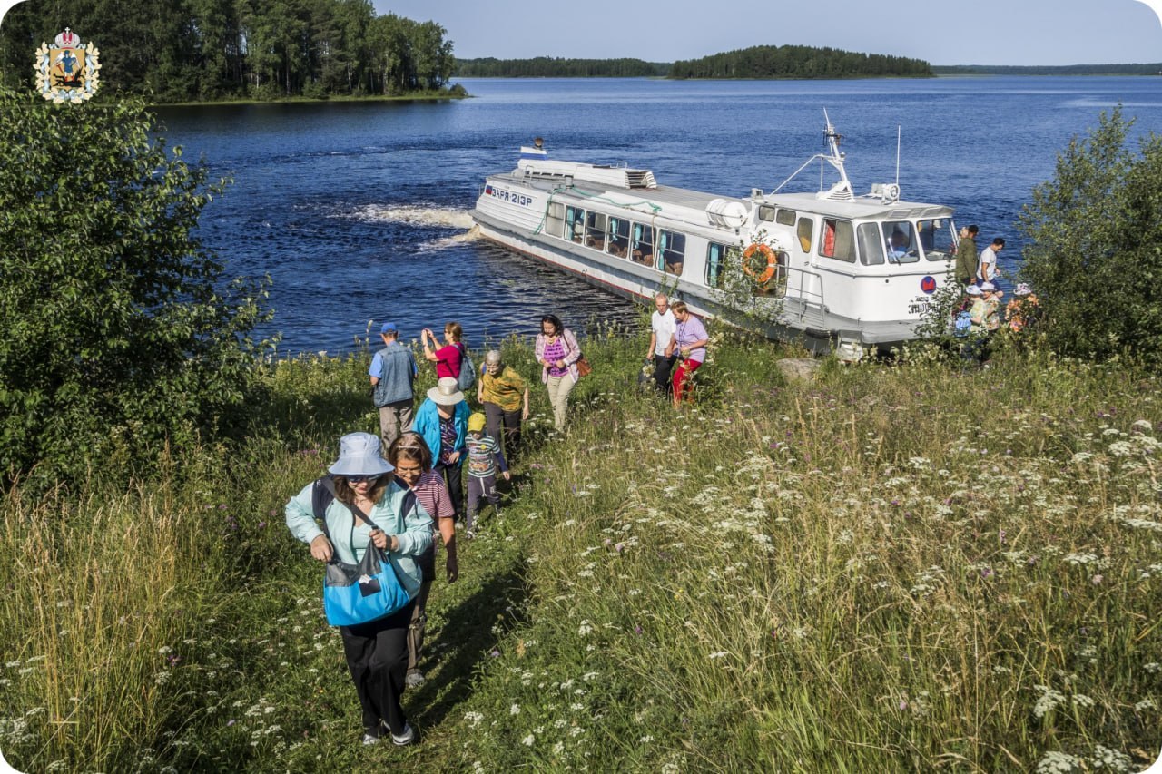 Кенозерский национальный парк приглашает волонтеров помочь в восстановлении легендарного теплохода