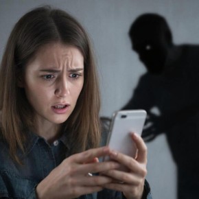 Мошенники вновь в деле: кто попадает в их сети в 2025 году