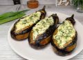 Уникальные баклажаны, фаршированные творогом и сыром: легкое летнее блюдо