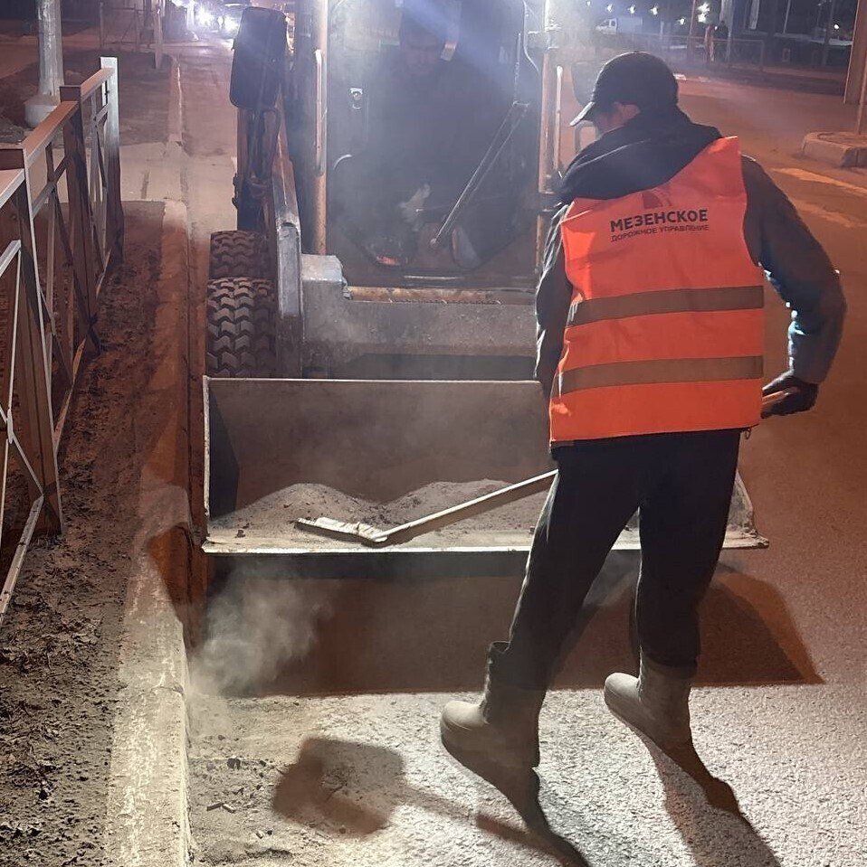 Мезенское дорожное управление готовится к летнему сезону Мезенское дорожное управление готовится к летнему сезону