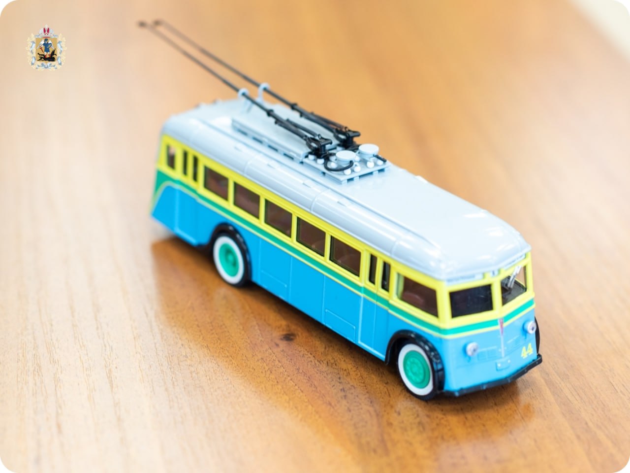 Заведующий сектором редких книг и коллекций САФУ Александр Полосков собирает уникальные модели трамваев, троллейбусов и автобусов Заведующий сектором редких книг и коллекций САФУ Александр Полосков собирает уникальные модели трамваев, троллейбусов и автобусов