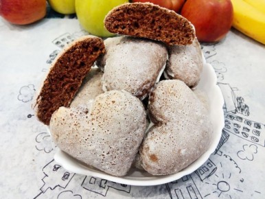 Вдохновляющий рецепт шоколадных пряников с белковой глазурью