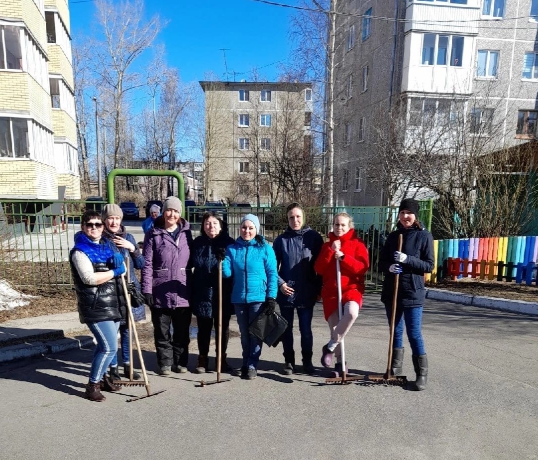 В образовательных учреждениях Архангельска начались субботники! В образовательных учреждениях Архангельска начались субботники!