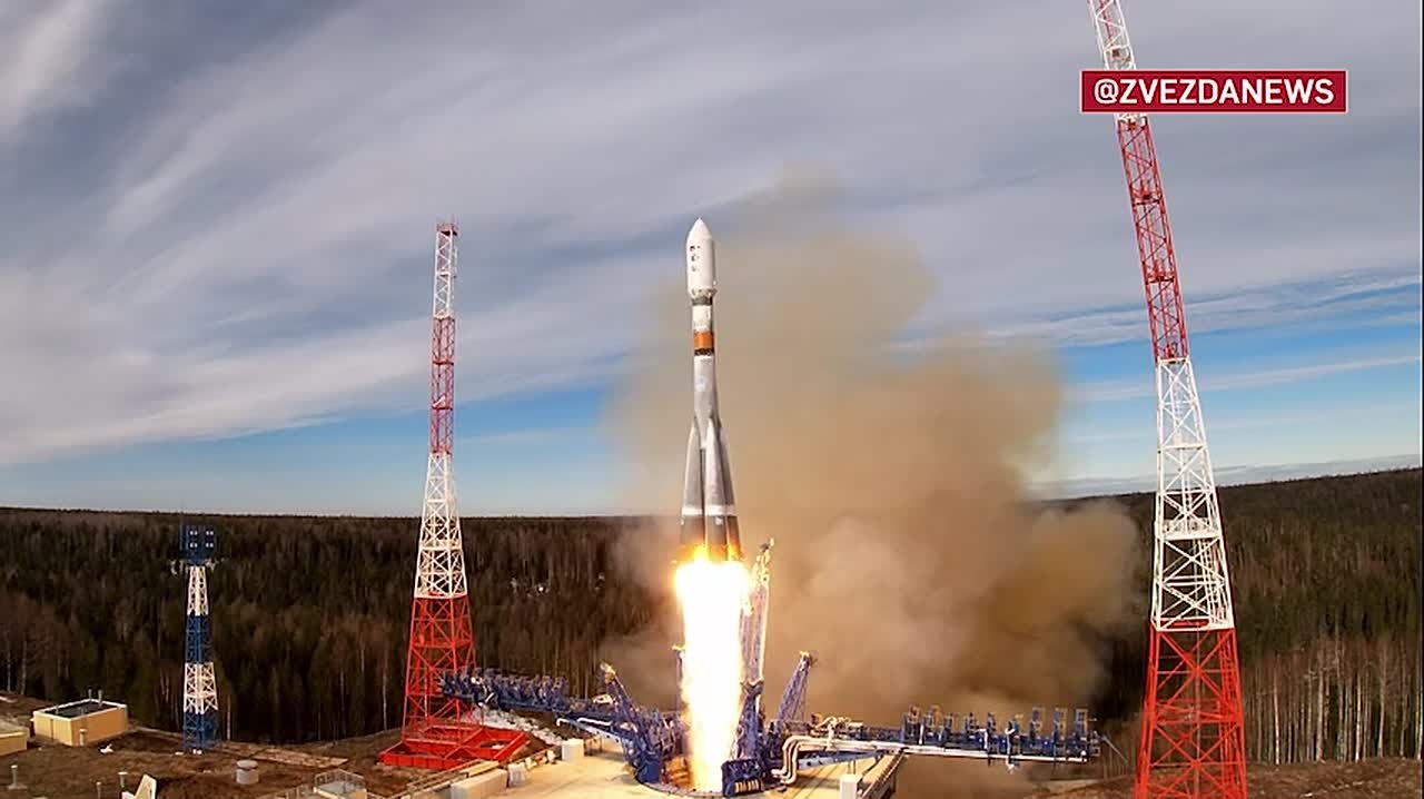 Кадры пуска ракеты-носителя "Союз – 2.1а"