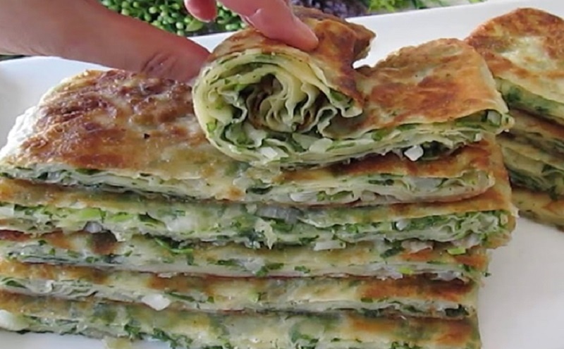 Кутабы: восточная легкость с зелёной начинкой, которую стоит попробовать