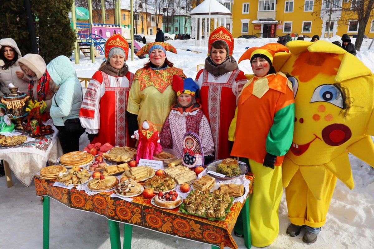 Масленицу в Суворове отпраздновали с гастроконкурсом и веселыми конкурсами