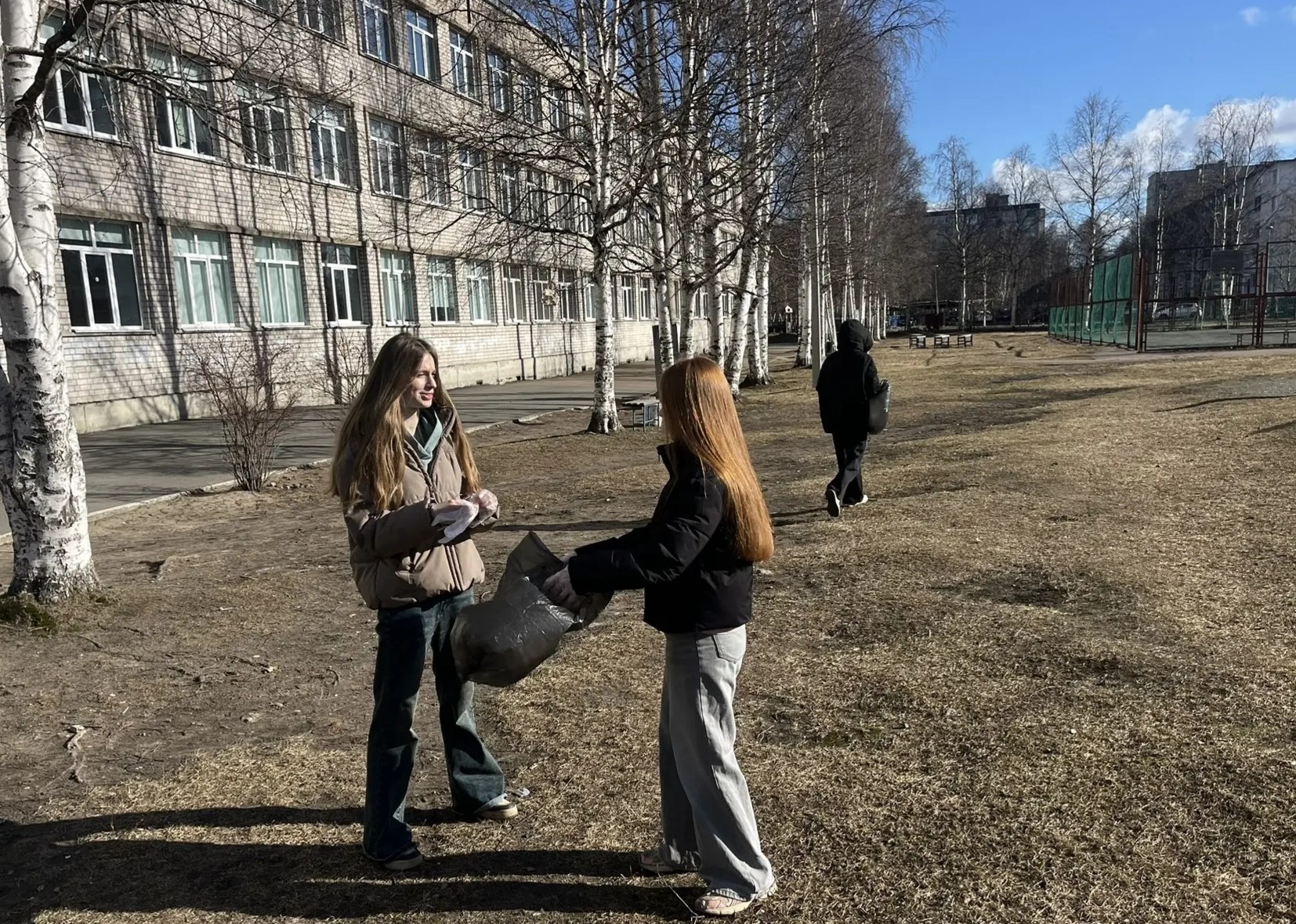 В школах города стартовали весенние субботники! В школах города стартовали весенние субботники!