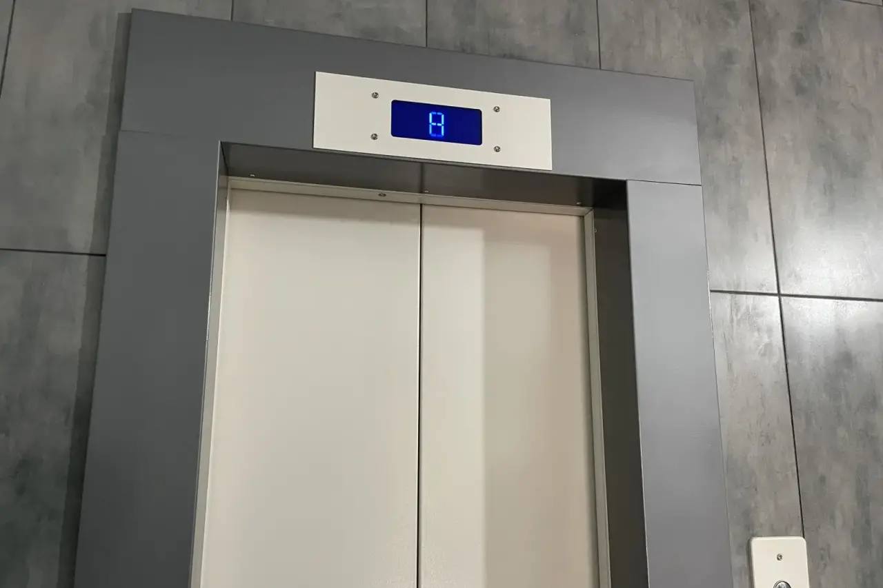 Александр Цыбульский: В Архангельске стартовала кампания 2026 года по замене лифтов с истекшим сроком службы Александр Цыбульский: В Архангельске стартовала кампания 2026 года по замене лифтов с истекшим сроком службы