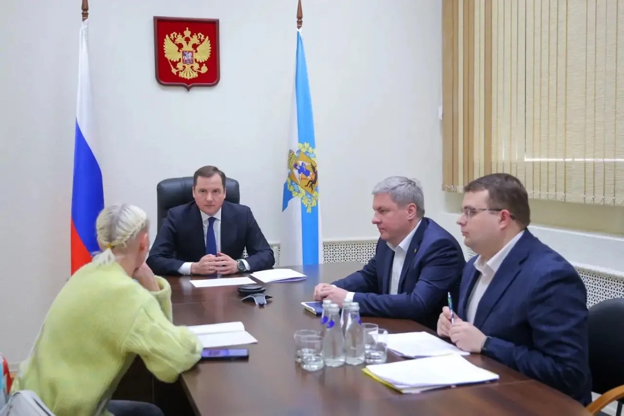 Александр Цыбульский провел встречу с жителями региона в президентской приемной