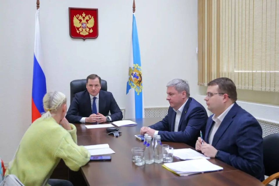 ��������� ����������: � ������� ������ ������� �������� ���������� ������������, ��������� ����� ������� � ����� �� ���� ��������� �������� � ������ �������� �������� �������� �� ������ � ���������� ����� ���� �� �������