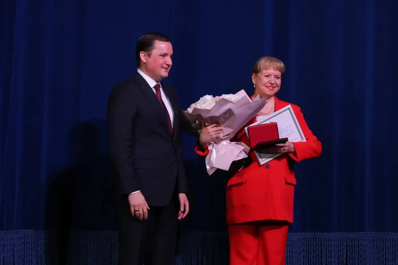 Александр Цыбульский: Сегодня в Кремлевском Дворце в Москве прозвучала «Песнь Русского Севера»: Государственный академический Северный русский народный хор выступил с большим концертом, посвященным 100-летию коллектива Александр Цыбульский: Сегодня в Кремлевском Дворце в Москве прозвучала «Песнь Русского Севера»: Государственный академический Северный русский народный хор выступил с большим концертом, посвященным 100-летию коллектива