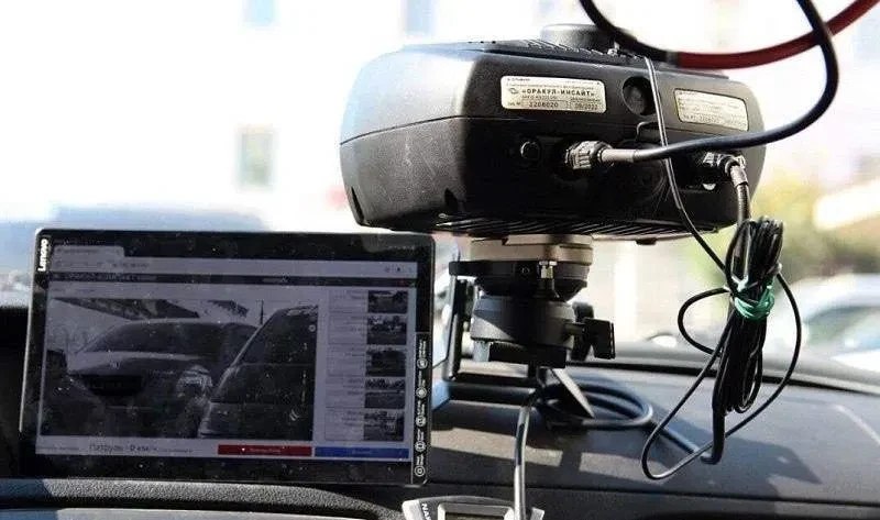 Водители, усилен контроль за соблюдением правил остановки и стоянки на улице Петра Норицына!