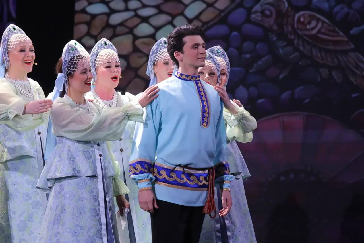 Александр Цыбульский: Сегодня в Кремлевском Дворце в Москве прозвучала «Песнь Русского Севера»: Государственный академический Северный русский народный хор выступил с большим концертом, посвященным 100-летию коллектива Александр Цыбульский: Сегодня в Кремлевском Дворце в Москве прозвучала «Песнь Русского Севера»: Государственный академический Северный русский народный хор выступил с большим концертом, посвященным 100-летию коллектива