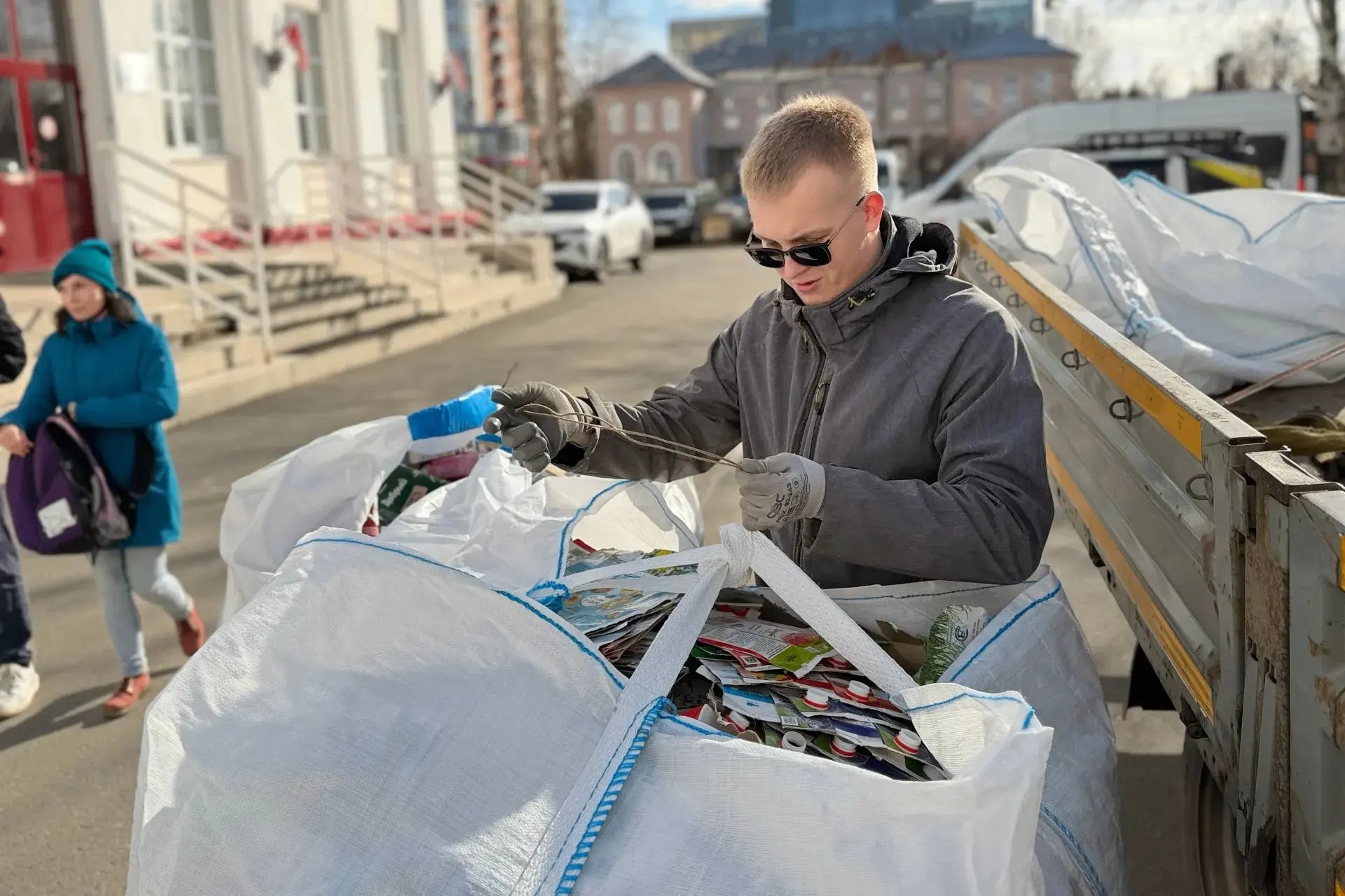 В Архангельске 240 горожан сдали 320 кг тетрапака на экологической акции В Архангельске 240 горожан сдали 320 кг тетрапака на экологической акции