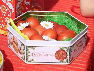 Яркие идеи для окрашивания пасхальных яиц от шеф-повара Мещерякова