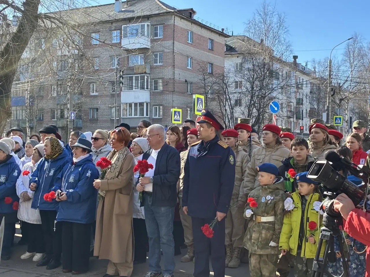 В День космонавтики состоялась акция, посвящённая первому полёту человека в космос В День космонавтики состоялась акция, посвящённая первому полёту человека в космос