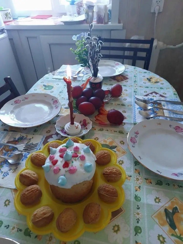 Символ праздника: обычай красить яйца зародился много тысяч лет назад и дошел до наших дней Символ праздника: обычай красить яйца зародился много тысяч лет назад и дошел до наших дней