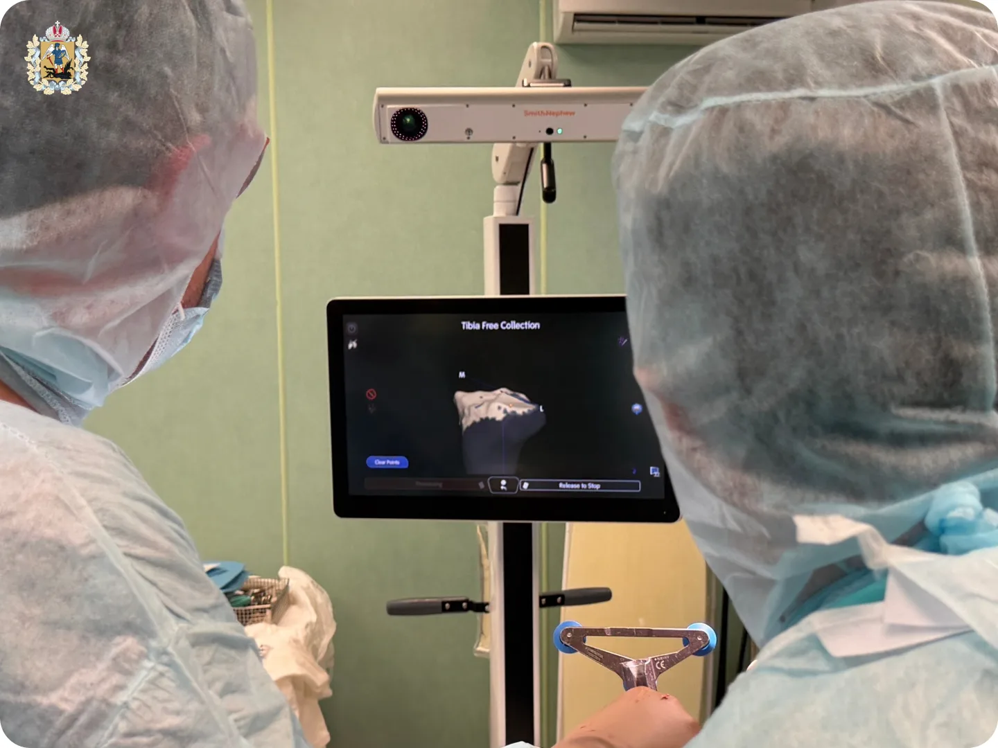 Травматологи Северного медицинского центра имени Н.А. Семашко первые в регионе выполнили операции по эндопротезированию коленного сустава с помощью робота Травматологи Северного медицинского центра имени Н.А. Семашко первые в регионе выполнили операции по эндопротезированию коленного сустава с помощью робота