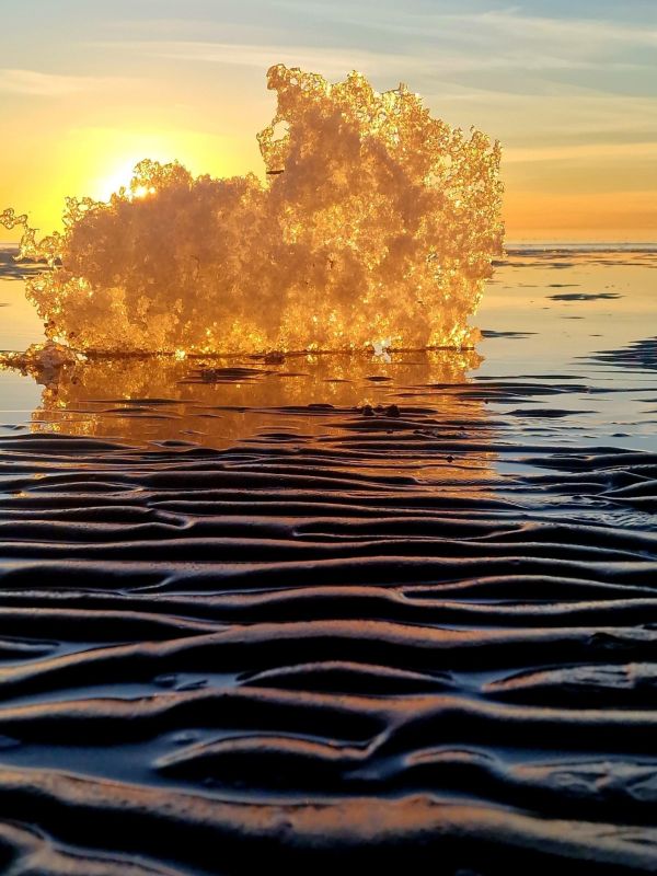 Что может быть красивее льдинок на закате? Только льдинки с отражениями — двойной лёд!!!