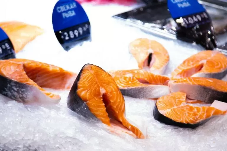 Какой рыбой удивить гостей к новогоднему столу