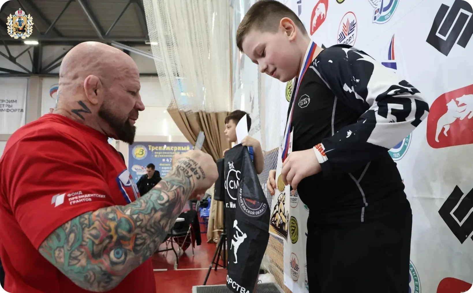 В Архангельске легендарный боец Джефф Монсон посетил областные соревнования по грэпплингу и провёл мастер-класс В Архангельске легендарный боец Джефф Монсон посетил областные соревнования по грэпплингу и провёл мастер-класс