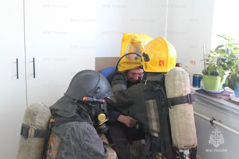 В Архангельске прошли пожарно-тактические учения на хлебозаводе №4 В Архангельске прошли пожарно-тактические учения на хлебозаводе №4