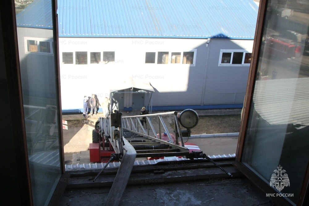 В Архангельске прошли пожарно-тактические учения на хлебозаводе №4 В Архангельске прошли пожарно-тактические учения на хлебозаводе №4