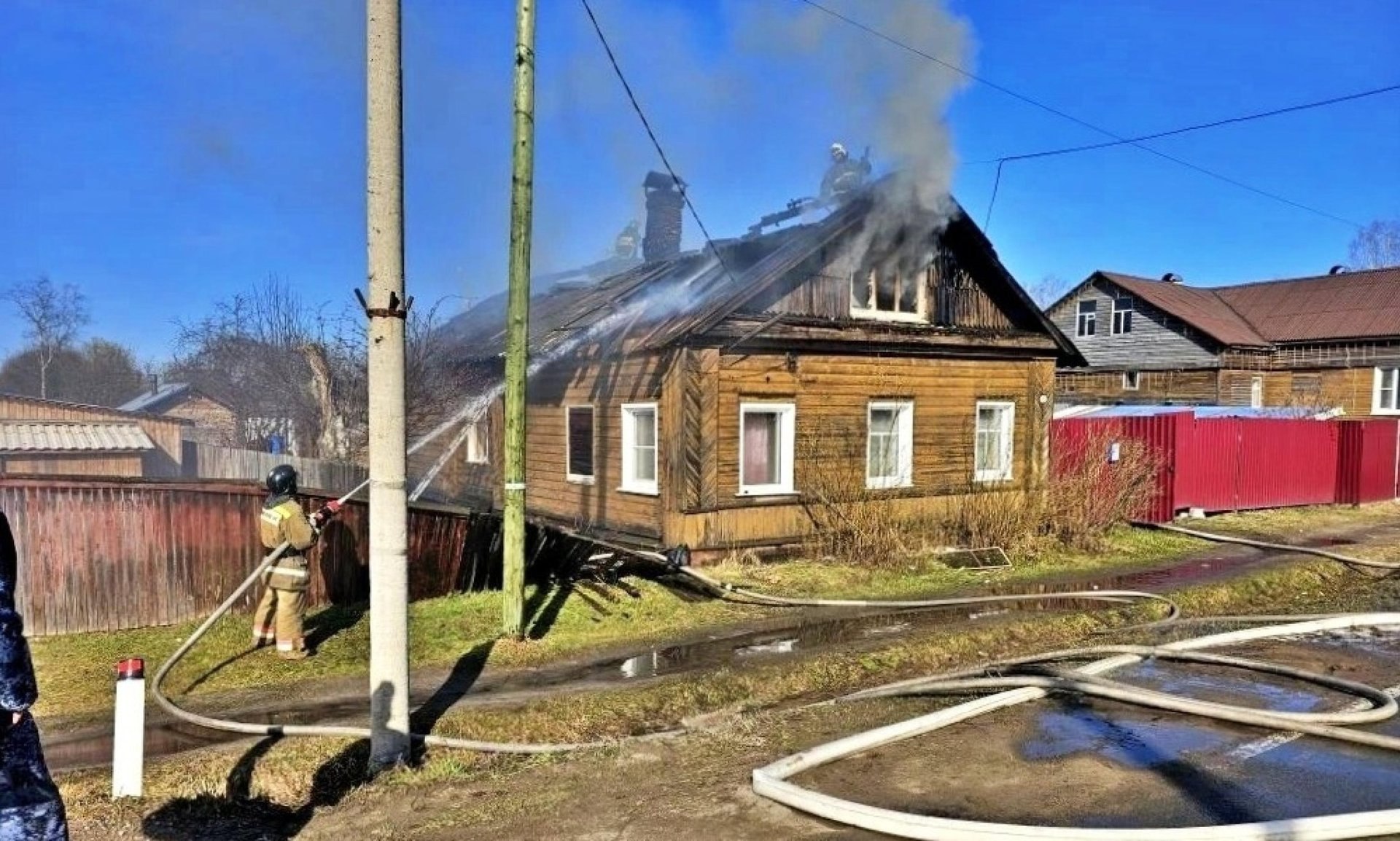Вельске при пожаре в частном доме погиб пятилетний ребёнок
