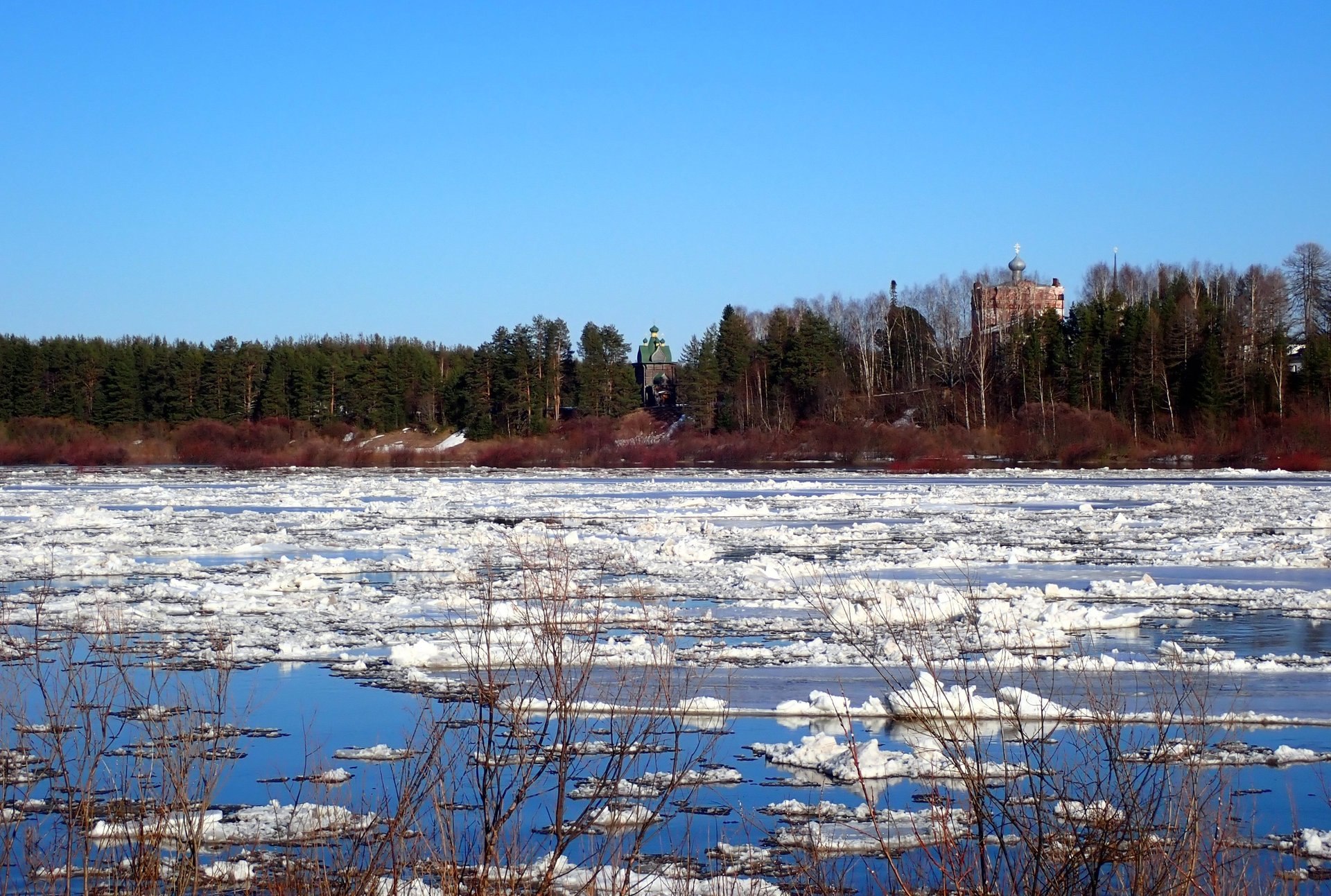 «Только в деревне можно пристально вглядеться в природу, научиться понимать её, увидеть по-настоящему зиму и лето, узнать все радости и трудности сельского житья-бытья…» «Только в деревне можно пристально вглядеться в природу, научиться понимать её, увидеть по-настоящему зиму и лето, узнать все радости и трудности сельского житья-бытья…»