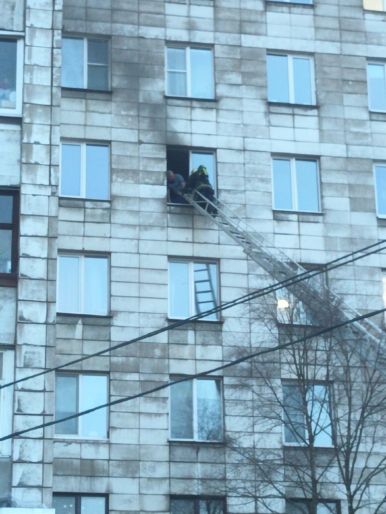 Пожар на проспекте Дзержинского в Архангельске