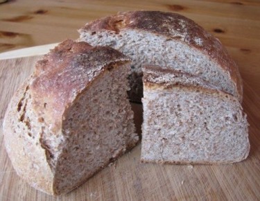 Ржаной хлеб на кефире: просто, быстро и невероятно вкусно