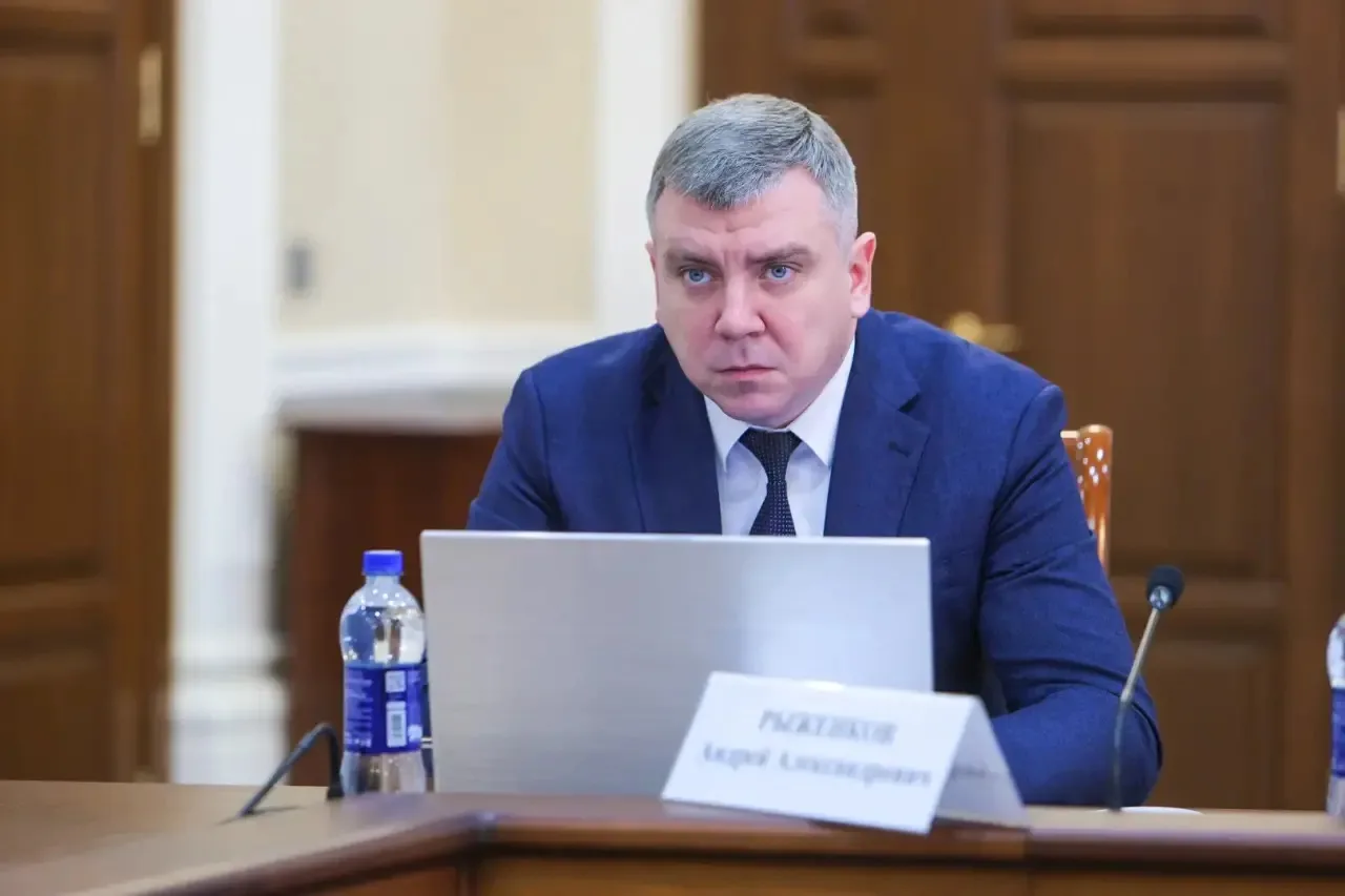 Александр Цыбульский: На заседании президиума межведомственной комиссии по поддержке участников СВО и их семей подробно обсудили, как работает система поддержки военнослужащих в части их трудоустройства, социальной адаптации... Александр Цыбульский: На заседании президиума межведомственной комиссии по поддержке участников СВО и их семей подробно обсудили, как работает система поддержки военнослужащих в части их трудоустройства, социальной адаптации...