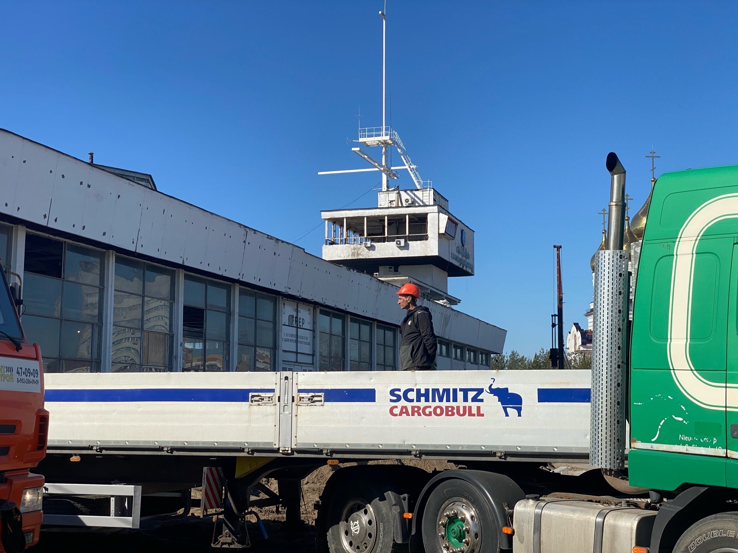 Смотрим, как здание МРВ обретает новую жизнь Смотрим, как здание МРВ обретает новую жизнь