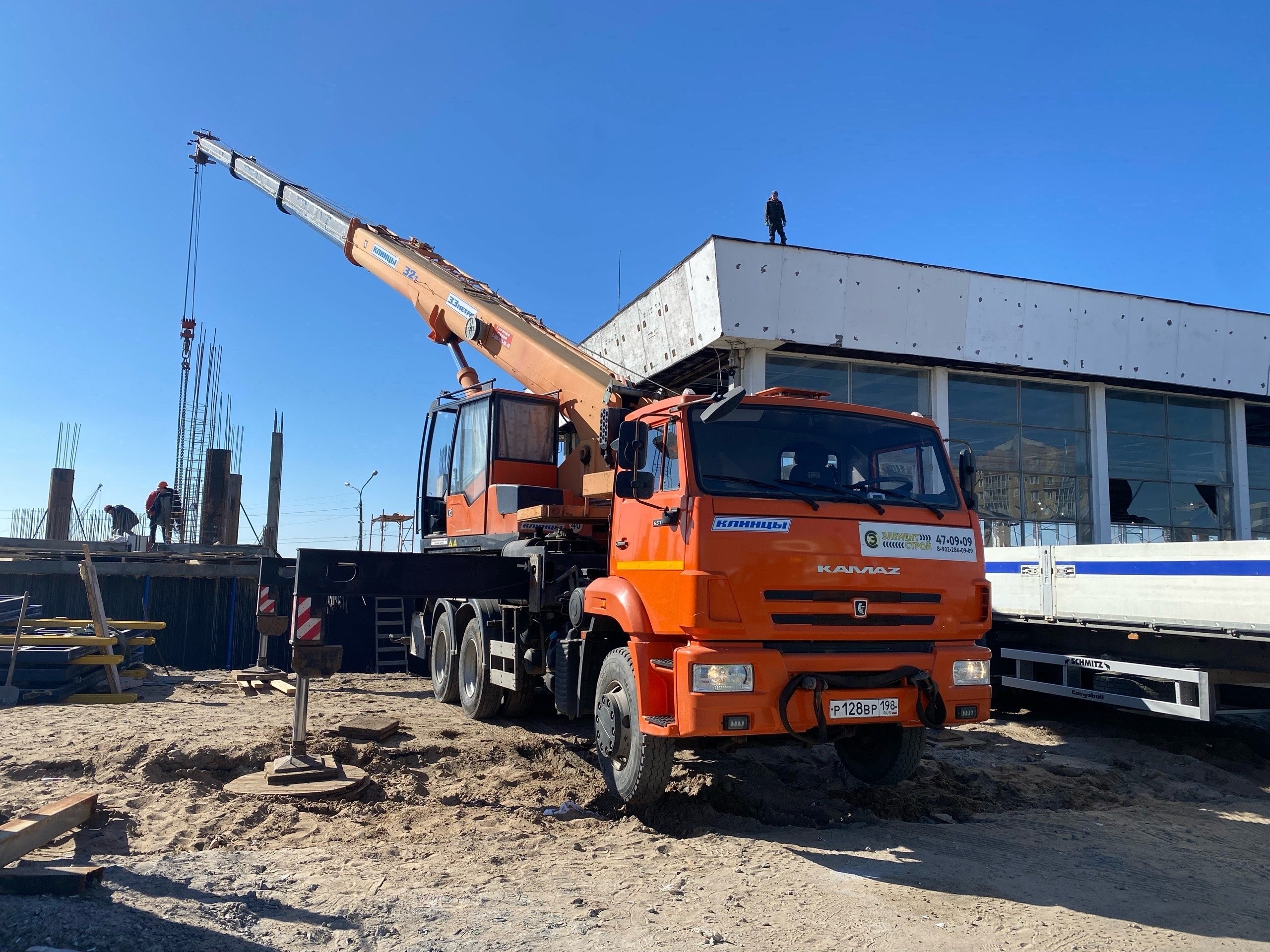 Смотрим, как здание МРВ обретает новую жизнь Смотрим, как здание МРВ обретает новую жизнь