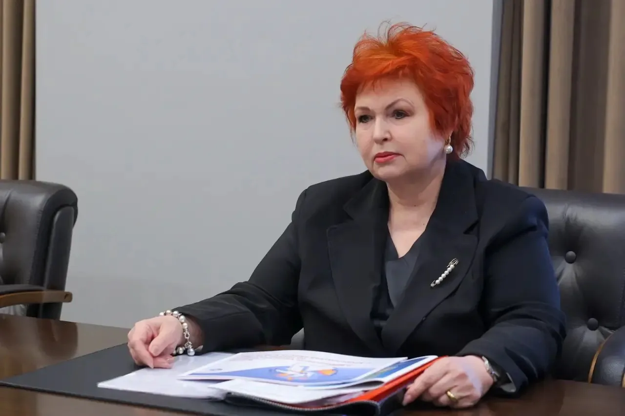 Александр Цыбульский: Сегодняшняя встреча с уполномоченным по правам человека в Архангельской области Любовью Анисимовой посвящена итогам работы правозащитного института за 2025 год Александр Цыбульский: Сегодняшняя встреча с уполномоченным по правам человека в Архангельской области Любовью Анисимовой посвящена итогам работы правозащитного института за 2025 год