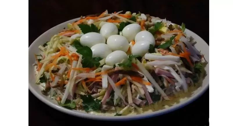 Салат «Ласточкино гнездо»