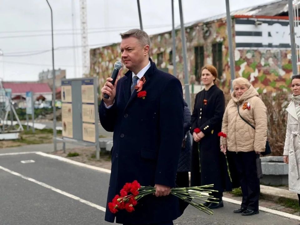 В Архангельской школе запустили новую патриотическую традицию В Архангельской школе запустили новую патриотическую традицию