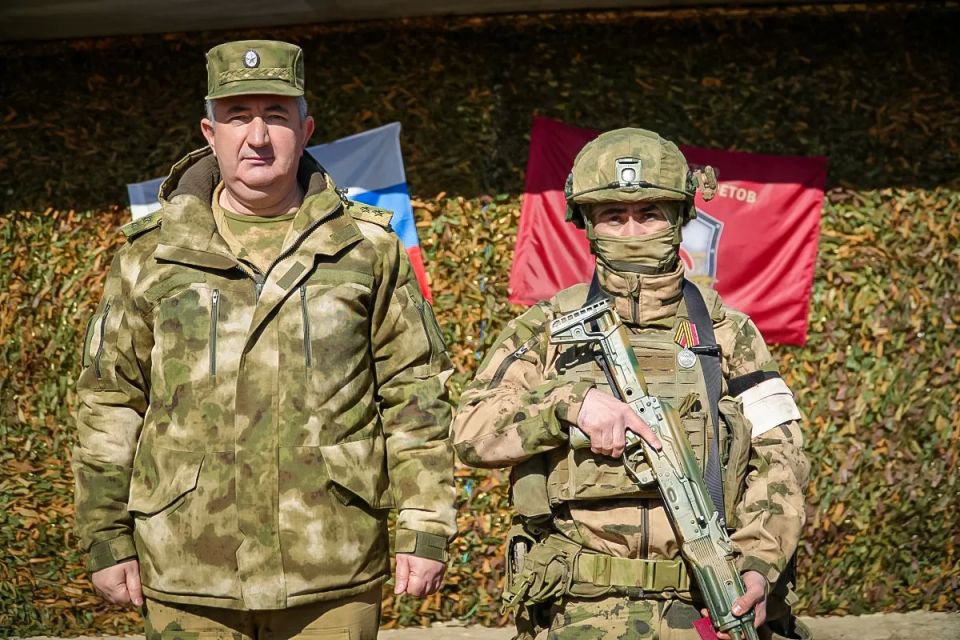 В Архангельске росгвардейцы-участники СВО награждены государственными наградами В Архангельске росгвардейцы-участники СВО награждены государственными наградами
