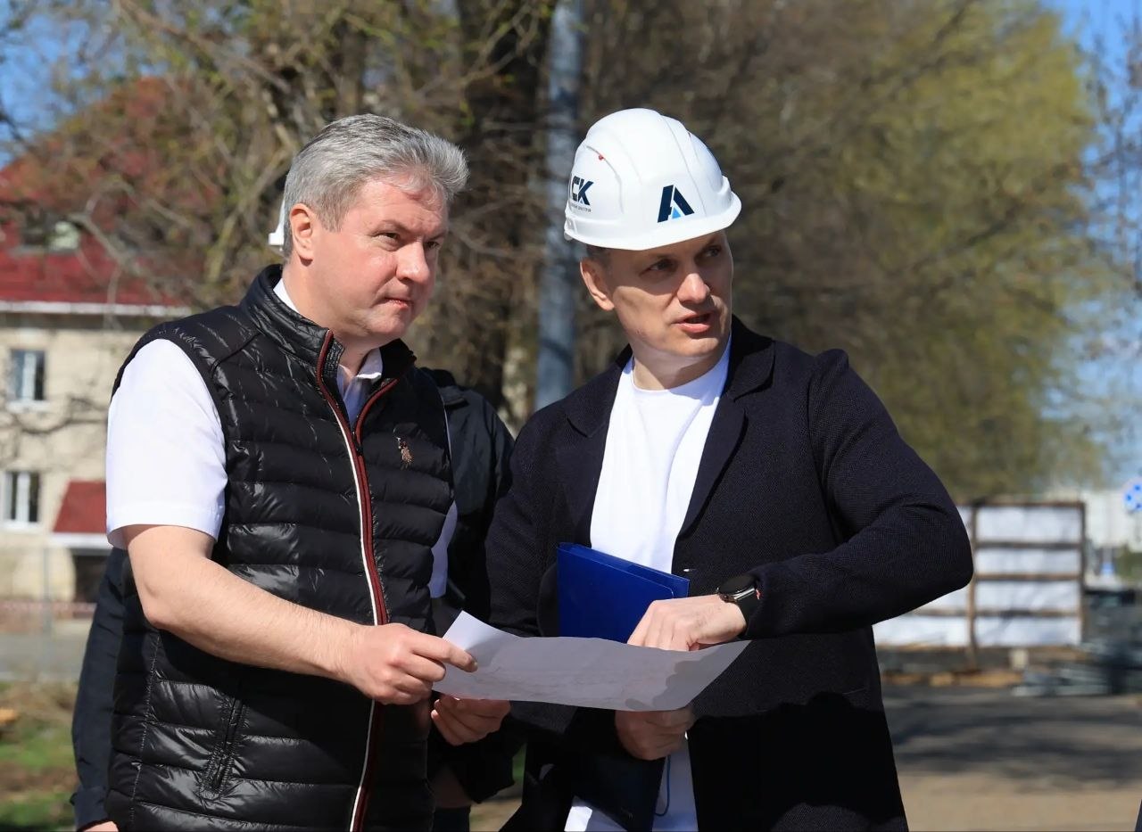 Сегодня проверил реконструкцию площади Профсоюзов