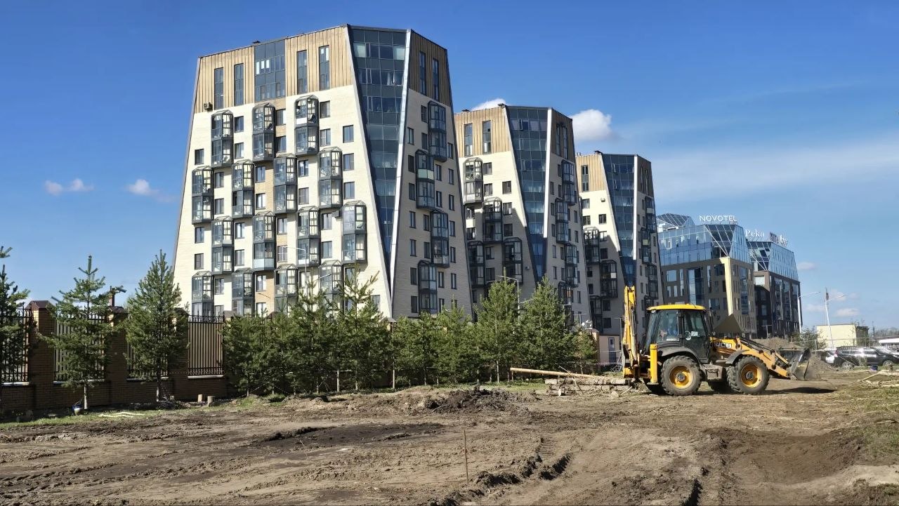 Сегодня проверил реконструкцию площади Профсоюзов Сегодня проверил реконструкцию площади Профсоюзов