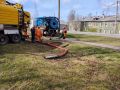 Десятки килограмм тряпок извлекли коммунальщики из проблемного коллектора на Ленинградском проспекте