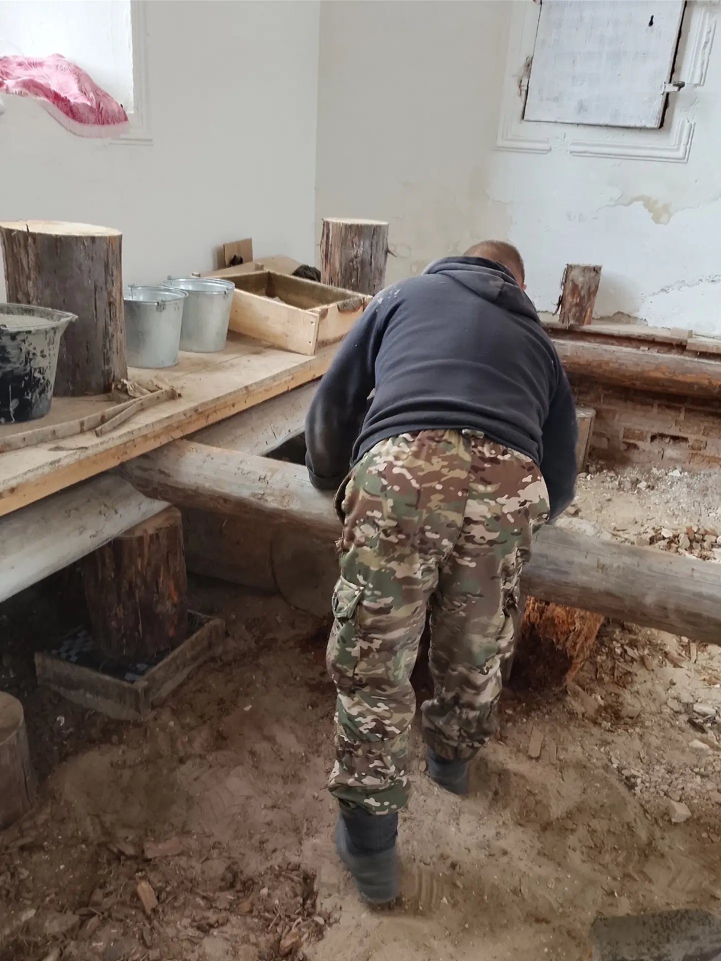 Церкви Владимирской Божией Матери Красноборского округа продолжаются работы по восстановлению храма Церкви Владимирской Божией Матери Красноборского округа продолжаются работы по восстановлению храма